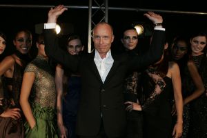 10-09-2005 SHOWBIZZ; MODESHOW VAN MART VISSER IN HET HILTON HOTEL TE AMSTERDAM.
FOTO: Albert den Iseger.