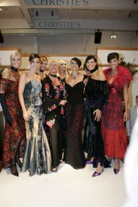 10-09-2005 SHOWBIZZ; MODESHOW VAN SHEILA DE VRIES IN CHRISTIE\'S TE AMSTERDAM.
FOTO; Albert den Iseger..