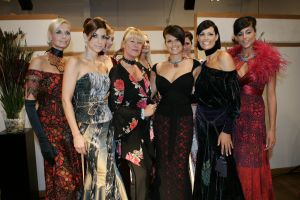 10-09-2005 SHOWBIZZ; MODESHOW VAN SHEILA DE VRIES IN CHRISTIE\'S TE AMSTERDAM.
FOTO; Albert den Iseger.