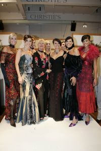10-09-2005 SHOWBIZZ; MODESHOW VAN SHEILA DE VRIES IN CHRISTIE\'S TE AMSTERDAM.
FOTO; Albert den Iseger.