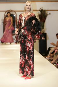 10-09-2005 SHOWBIZZ; MODESHOW VAN SHEILA DE VRIES IN CHRISTIE\'S TE AMSTERDAM.
FOTO; Albert den Iseger.