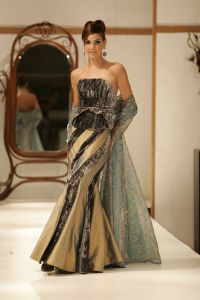 10-09-2005 SHOWBIZZ; MODESHOW VAN SHEILA DE VRIES IN CHRISTIE\'S TE AMSTERDAM.
FOTO; Albert den Iseger.