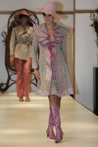 10-09-2005 SHOWBIZZ; MODESHOW VAN SHEILA DE VRIES IN CHRISTIE\'S TE AMSTERDAM.
FOTO; Albert den Iseger.