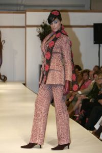 10-09-2005 SHOWBIZZ; MODESHOW VAN SHEILA DE VRIES IN CHRISTIE\'S TE AMSTERDAM.
FOTO; Albert den Iseger.
