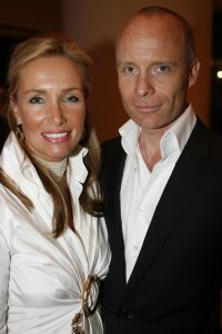 09-09-2006 SHOWBIZZ; MART VISSER COUTURE SHOW WINTER 2006-2007 HILTON AMSTERDAM. De talentvolle designer bracht weer een prachtrige couture show in het overvolle Hilton. Vele BNers waren weer aanwezig en iedereen was weer vol over hetgeen Mart Visser toonde.
foto: Albert den Iseger.