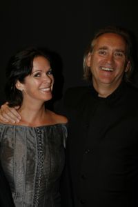 09-09-2006 SHOWBIZZ; MART VISSER COUTURE SHOW WINTER 2006-2007 HILTON AMSTERDAM. De talentvolle designer bracht weer een prachtrige couture show in het overvolle Hilton. Vele BNers waren weer aanwezig en iedereen was weer vol over hetgeen Mart Visser toonde.
foto: Albert den Iseger.
