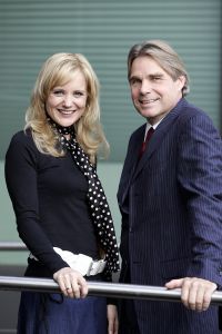 13-09-2006 SHOWBIZZ; SONJA BAKKER EN RENE SPRANGERS IN HET PROGRAMMA JE ECHTE LEEFTIJD. Vanaf 13 September om 21.30 uur op SBS 6 het nieuwe programma van Sonja Bakker  en  cardioloog Rene Sprangers wat draait om  JE ECHTE LEEFTIJD. In je Echte Leeftijd wordt de mensen een spiegel voor gehouden. Vele mensen leven erg ongezond en Sonja en Rene proberen via hun programma daar verandering in te brengen. Zij proberen samen om de kwaliteit van het  leven bij veel Nederlanders naar boven te kunnen bijstellen. Al met al weer een topprogramma bij SBS6.
foto: Albert den Iseger.
