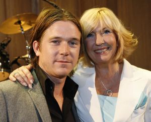 24-09-2006 SHOWBIZZ; WILLEKE ALBERTI JUBILEUMCONCERT IN LUXOR TE ROTTERDAM. GOUD zo heet de prachtige Princess Entertainment produktie die gisteren groots onthaald in het Luxor theater te Rotterdam. Meer dan 1500 gasten waren aanwezig om Willeke te zien schitteren samen met Brigitte Nijman en Frans Schraven op de Rotterdamse buhne. Met recht een gouden jubileum voor Willeke Alberti die al meer dan 50 jaar in the spotlights staat. Willeke gaf tijdens dit jublileumconcert een terugblik op haar glansrijke musicale carriere. Vele gasten genoten o.a. Andre van Duin-Frans Wijsglas-Annie de Reuver-Jaap Blokker-Boudewijn de Groot-Jeroen Krabbe-Bram Peper-Johnny de Mol-Dinand-Corry van Gorp-Eelco Brinkman-Tonny Eijk en vele anderen. 
foto; Albert den Iseger.