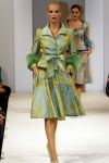 11-09-2006 SHOWBIZZ; FRANS MOLENAAR WEER MOOI EN VERRASSEND. De grootmeester van de haute couture in Nederland was weer verrassend en smaakvol. De mode van Molenaar was er een met strakke lijnen en geen gefrommel met stofjes of lintjes.Een creatie van Molenaar is het geld dik waard zo zei en liefhebster.Vele vips waren weer aanwezig in het te drukke Amstel hotel die eens moet gaan nadenken over een goed werkende airco. De show was top en na de show was de bitterbal natuurlijk geen verrassing meer. Frans Molenaar still going very strong.
foto: Albert den Iseger.