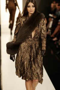 09-09-2006 SHOWBIZZ; MART VISSER COUTURE SHOW WINTER 2006-2007 HILTON AMSTERDAM. De talentvolle designer bracht weer een prachtrige couture show in het overvolle Hilton. Vele BNers waren weer aanwezig en iedereen was weer vol over hetgeen Mart Visser toonde.
foto: Albert den Iseger.