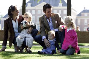 09-09-2006 KONINKLIJK HUIS; FOTOSHOOT VAN PRINS MAURITS EN GEZIN BIJ HET LOO TE APELDOORN.
foto: Albert den Iseger.