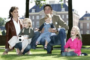 09-09-2006 KONINKLIJK HUIS; FOTOSHOOT VAN PRINS MAURITS EN GEZIN BIJ HET LOO TE APELDOORN.
foto: Albert den Iseger.