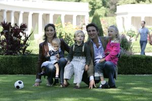 09-09-2006 KONINKLIJK HUIS; FOTOSHOOT VAN PRINS MAURITS EN GEZIN BIJ HET LOO TE APELDOORN.
foto: Albert den Iseger.
