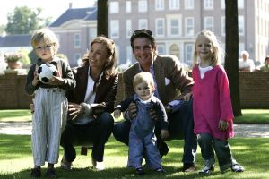 09-09-2006 KONINKLIJK HUIS; FOTOSHOOT VAN PRINS MAURITS EN GEZIN BIJ HET LOO TE APELDOORN.
foto: Albert den Iseger.