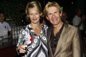 04-09-2006 SHOWBIZZ; VEERTIENDE EDITIE VAN AMSTERDAM DINER VOOR AIDSBESTRIJDING. Het was dit keer een Koninklijk Amsterdam Diner daar Prinses Mabel en Prins Friso aanwezig waren en zich kostelijk vermaakten tussen de vele gasten. De 1300 gasten genoten van veel life muziek van o.a.Angela Groothuizen,Ronnie Tober,Vulcano,Denise Jannah,Sandra Reemer, Liesbeth List en Ramses Shaffy en uit Amerika The Gibson Brothers.De avond begon met een emotioneel op treden van Ramses Shaffy die iedereen kippevel bezorgde. Robert Weyhenke de initiatiefnemer  van dit gala  kan terug kijken op een zeer geslaagde avond met een opbrengst van 460.000 euro voor de bestrijding van aids. Vele prominente gasten waren de gehele avond aanwezig namelijk: Boris Dittrich-Estelle Gullit-Tom Westenmeijer-Mart Visser-Frans Molenaar-Addy van den Krommenacker-Marisa Polin-Hans Hoogervorst-Ans en Sigrid Markus-Frits Wester-Leotien Borsato en Leco van Zadelhoff-Neelie Smit Kroes-Barbara de Loor-Jan Driessen-Mark Rutte-Tineke Verburg-Evert Santegoeds-Michiel en Pauline Mol-Ed Nijpels-John Jaakke-Ada Kok- Joop Wijn en natuurlijk Prins Friso en Prinses Mabel die maar niet genoeg konden krijgen van alle aandacht en genoten daarvan ook met volle teugen. Al met al een zeer geslaagde avond voor het goede doel.
foto: Albert den Iseger.