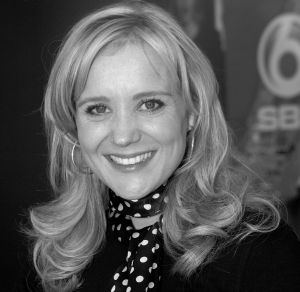 13-09-2006 SHOWBIZZ; SONJA BAKKER EN RENE SPRANGERS IN HET PROGRAMMA JE ECHTE LEEFTIJD. Vanaf 13 September om 21.30 uur op SBS 6 het nieuwe programma van Sonja Bakker  en  cardioloog Rene Sprangers wat draait om  JE ECHTE LEEFTIJD. In je Echte Leeftijd wordt de mensen een spiegel voor gehouden. Vele mensen leven erg ongezond en Sonja en Rene proberen via hun programma daar verandering in te brengen. Zij proberen samen om de kwaliteit van het  leven bij veel Nederlanders naar boven te kunnen bijstellen. Al met al weer een topprogramma bij SBS6.
foto: Albert den Iseger.
