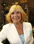 24-09-2006 SHOWBIZZ; WILLEKE ALBERTI JUBILEUMCONCERT IN LUXOR TE ROTTERDAM. GOUD zo heet de prachtige Princess Entertainment produktie die gisteren groots onthaald in het Luxor theater te Rotterdam. Meer dan 1500 gasten waren aanwezig om Willeke te zien schitteren samen met Brigitte Nijman en Frans Schraven op de Rotterdamse buhne. Met recht een gouden jubileum voor Willeke Alberti die al meer dan 50 jaar in the spotlights staat. Willeke gaf tijdens dit jublileumconcert een terugblik op haar glansrijke musicale carriere. Vele gasten genoten o.a. Andre van Duin-Frans Wijsglas-Annie de Reuver-Jaap Blokker-Boudewijn de Groot-Jeroen Krabbe-Bram Peper-Johnny de Mol-Dinand-Corry van Gorp-Eelco Brinkman-Tonny Eijk en vele anderen. 
foto; Albert den Iseger.