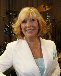 24-09-2006 SHOWBIZZ; WILLEKE ALBERTI JUBILEUMCONCERT IN LUXOR TE ROTTERDAM. GOUD zo heet de prachtige Princess Entertainment produktie die gisteren groots onthaald in het Luxor theater te Rotterdam. Meer dan 1500 gasten waren aanwezig om Willeke te zien schitteren samen met Brigitte Nijman en Frans Schraven op de Rotterdamse buhne. Met recht een gouden jubileum voor Willeke Alberti die al meer dan 50 jaar in the spotlights staat. Willeke gaf tijdens dit jublileumconcert een terugblik op haar glansrijke musicale carriere. Vele gasten genoten o.a. Andre van Duin-Frans Wijsglas-Annie de Reuver-Jaap Blokker-Boudewijn de Groot-Jeroen Krabbe-Bram Peper-Johnny de Mol-Dinand-Corry van Gorp-Eelco Brinkman-Tonny Eijk en vele anderen. 
foto; Albert den Iseger.