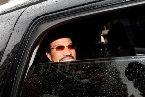 10-09-2008 SHOWBIZZ; HELLO AND GOODBYE HOLLAND SAID LIONEL RICHIE. Na de diverse zeer spraakmakende en uitverkochte concerten in het Gelredome keert Lionel terug naar LA.
Foto: Albert den Iseger.