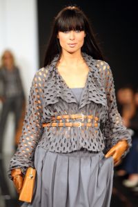 13-09-2008: SHOWBIZZ; MART VISSER LAAT ZIEN WAT HAUTE COUTURE IS IN WINTER 2008.
Mart Visser toonde wederom zijn collectie in het Amsterdamse  Hilton hotel. Weer tal van bekende Nederlanders waren gekomen om te smullen van Mart s wintercollectie.
foto: Albert den Iseger.