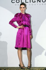 18-09-2008 SHOWBIZZ; MONIQUE COLLIGNON PRESENTEERDE ELEGANTE HAUTE COUTURE IN AMSTEL HOTEL. De wintercollectie 2008 mag gezien worden van M.C. In de hal van het Amstelhotel klonk de prachtige muziek  van Maria Callas en liepen de modellen trap op en af om de aanwezige MC liefhebbers hun prachtige creaties te tonen.
Veel prachtige jurkjes  mantels en robe-manteaus. Onder het publiek bevonden zich oa. Ankie van Grunsven -Sylvia Toth en Ankie en Rolf Friedlander. Een zeer geslaagde avond maar dan zonder de Molenaar bitterbal in de hal van het Amstelhotel te Amsterdam.
foto: Albert den Iseger.