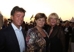 30-8-2008 SHOWBIZZ; MILJONAIR SUMMER FAIR IN HOTEL HUIS TER DUIN NOORDWIJK. Na twee edities van de Jackys Summer fair nu de eerste editie van de Miljonair Summer fair in Noordwijk aan zee. Vele bekenden vermaakten zich opperbest in the luxury set up.
foto: Albert den Iseger.