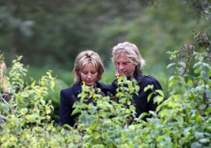 04-09-2009 SHOWBIZZ; BEGRAFENIS MOEDER VAN MICKY HOOGENDIJK TE AMSTERDAM. Micky Hoogendijk en nwe liefde Adam Curry brachten hun moeder en schoonmoeder naar haar laatste rustplaats.
foto: Albert den Iseger