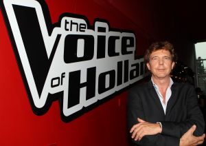 23-09-2010 SHOWBIZZ; THE  VOICE OF HOLLAND BLOW YOU AWAY TOMORROW. Na de eerste aflevering van the Voice is het morgen weert de beurt aan het TOP TALENT van Nederland om de jury weg te blazen met prachtige muziek. Met de goudgebekte Ben Saunders van afgelopen week kan je rekenen op veel meer talent van het door John de Mol bedachte talenten jacht. Afgelopen vrijdag keken meer dan 1.6 miljoen mensen naar de VOICE, morgen zal het dichter bij de 2 miljoen zijn zo schatten de  TV deskundigen. Morgen is het onderandere de beurt aan SARINA die al is gebombardeerd als een van de topfavorieten. We zullen het gaan meemaken.
foto: Albert den Iseger.