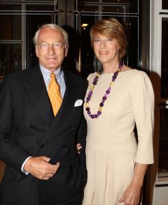 11-09-2010 SHOWBIZZ; MART VISSER GEEFT WEDEROM PRACHT VAN COUTURESHOW IN HILTON.
foto: Albert den Iseger