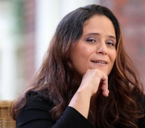 22-09-2011 SHOWBIZZ; CONSTANZA BREUKHOVEN VLUCHT UIT DE GOUDEN KOOI. Het 206 pagina-s schokkende boek is nu uit. Constanza heet per vandaag weer AMANDA MORALES  en weet heel goed wat zij wil. Constanza de pleegdochter van Connie en Hans van Breukhoven heeft op haar 36ste haar biografie geschreven. In de biografie worden alle geheimen prijsgegeven die zich binnen de muren van de Gouden Kooi plaats vonden. Amanda Morales wil met de opbrengst van dit boek haar zusje gaan zoeken die zich waarschijnlijk in de USA bevind .Lees deze biografie die U een ander beeld zal geven van de glamour familie uit Wassenaar.
foto: Albert den Iseger.