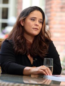 22-09-2011 SHOWBIZZ; CONSTANZA BREUKHOVEN VLUCHT UIT DE GOUDEN KOOI. Het 206 pagina-s schokkende boek is nu uit. Constanza heet per vandaag weer AMANDA MORALES  en weet heel goed wat zij wil. Constanza de pleegdochter van Connie en Hans van Breukhoven heeft op haar 36ste haar biografie geschreven. In de biografie worden alle geheimen prijsgegeven die zich binnen de muren van de Gouden Kooi plaats vonden. Amanda Morales wil met de opbrengst van dit boek haar zusje gaan zoeken die zich waarschijnlijk in de USA bevind .Lees deze biografie die U een ander beeld zal geven van de glamour familie uit Wassenaar.
foto: Albert den Iseger.