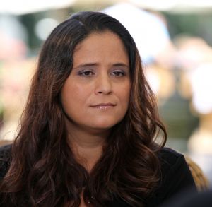 22-09-2011 SHOWBIZZ; CONSTANZA BREUKHOVEN VLUCHT UIT DE GOUDEN KOOI. Het 206 pagina-s schokkende boek is nu uit. Constanza heet per vandaag weer AMANDA MORALES  en weet heel goed wat zij wil. Constanza de pleegdochter van Connie en Hans van Breukhoven heeft op haar 36ste haar biografie geschreven. In de biografie worden alle geheimen prijsgegeven die zich binnen de muren van de Gouden Kooi plaats vonden. Amanda Morales wil met de opbrengst van dit boek haar zusje gaan zoeken die zich waarschijnlijk in de USA bevind .Lees deze biografie die U een ander beeld zal geven van de glamour familie uit Wassenaar.
foto: Albert den Iseger.