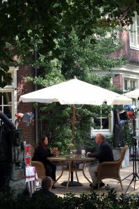 22-09-2011 SHOWBIZZ; CONSTANZA BREUKHOVEN VLUCHT UIT DE GOUDEN KOOI. Het 206 pagina-s schokkende boek is nu uit. Constanza heet per vandaag weer AMANDA MORALES  en weet heel goed wat zij wil. Constanza de pleegdochter van Connie en Hans van Breukhoven heeft op haar 36ste haar biografie geschreven. In de biografie worden alle geheimen prijsgegeven die zich binnen de muren van de Gouden Kooi plaats vonden. Amanda Morales wil met de opbrengst van dit boek haar zusje gaan zoeken die zich waarschijnlijk in de USA bevind .Lees deze biografie die U een ander beeld zal geven van de glamour familie uit Wassenaar.
foto: Albert den Iseger.
