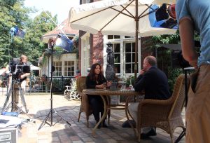 22-09-2011 SHOWBIZZ; CONSTANZA BREUKHOVEN VLUCHT UIT DE GOUDEN KOOI. Het 206 pagina-s schokkende boek is nu uit. Constanza heet per vandaag weer AMANDA MORALES  en weet heel goed wat zij wil. Constanza de pleegdochter van Connie en Hans van Breukhoven heeft op haar 36ste haar biografie geschreven. In de biografie worden alle geheimen prijsgegeven die zich binnen de muren van de Gouden Kooi plaats vonden. Amanda Morales wil met de opbrengst van dit boek haar zusje gaan zoeken die zich waarschijnlijk in de USA bevind .Lees deze biografie die U een ander beeld zal geven van de glamour familie uit Wassenaar.
foto: Albert den Iseger.