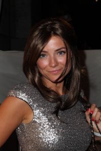 19-09-2011 SHOWBIZZ; MODESHOW VAN JOS VAN RAAK VOOR DE NEGENDE KEER IN AMSTERDAM. Niet meer weg te denken in de fashion scene van 2011, de shows van Jos van Raak. Ook dit keer weer BNers op de catwalk oa. Quinty Trustfull, Froukje de Both en Irene van de Laar. De meest waanzinnige creaties kwamen voorbij en de vintage jurken van RAAK signature was echt het moment dat de mensen uit hun dak gingen.
foto: Albert den Iseger