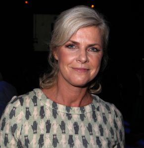 19-09-2011 SHOWBIZZ; MODESHOW VAN JOS VAN RAAK VOOR DE NEGENDE KEER IN AMSTERDAM. Niet meer weg te denken in de fashion scene van 2011, de shows van Jos van Raak. Ook dit keer weer BNers op de catwalk oa. Quinty Trustfull, Froukje de Both en Irene van de Laar. De meest waanzinnige creaties kwamen voorbij en de vintage jurken van RAAK signature was echt het moment dat de mensen uit hun dak gingen.
foto: Albert den Iseger
