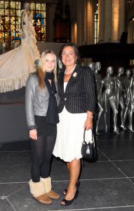 08-09-2011 SHOWBIZZ; BUBBLES TALK  VAN MAIK DE BOER PAST ALS EEN JAS BIJ DE VELE BNers. Maik de Boer laat elke week weer de BUBBELS los op de BNers in weekblad Prive. Deze week is Renate Verbaan niet ordi te slaan!, volgens Maik.
foto: Albert den Iseger.