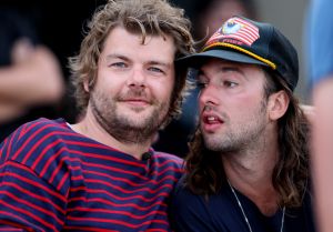 13-09-2012 SHOWBIZZ;DE ZOMER IS VOORBIJ-DE GROETEN UIT ARGELES SUR MER. JAN SMIT en zijn vrienden COEN EN SANDER-KEES TOL-3 JS-RACOON-GO BACK TO THE ZOO-LANGE FRANS-WAYLON EN NATUURLIJK RENE FROGER namen afscheid van de zomer in het zuid franse Argeles Sur Mer. Er was weer van alles te doen, muziek veel muziek maar ook veel strand plezier en vooral veel met elkaar praten over hun belevingen de afgelopen zomer. De zomer voorbij is elke woensdag om 20.30 uur  te zien bij de TROS op Nederland 3.
foto: Albert den Iseger-TROS