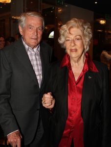 19-09-2013 SHOWBIZZ; ELLEN VOGEL-91 JAAR- VERHUISDE NAAR AANLEUNWONING. Ellen Vogel  verloor vorig jaar haar echtgenoot JIMMY MUNNINGHOFF. Nu is zij verhuist aan een woning a d rand van Amsterdam. Monique Kallmann zoekt haar op en maakte een mooi verhaal dat deze week in weekblad PRIVE staat.
foto: Albert den Iseger.