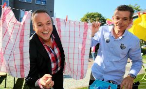 08-09-2013 SHOWBIZZ; VIVA LA FRANS( BAUER) IS WEER EEN TV KNALLER. Frans en Dorus Bauer zijn weer een TV knaller geworden. Met gemiddeld meer dan 1 miljoen kijkers hebben de broers weer een TV Hit te pakken.
foto: Albert den Iseger.