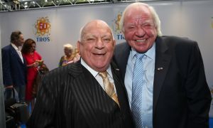 03-09-2014 SHOWBIZZ; DE GROOTSTE FAMILIE VAN NEDERLAND VIERT VOOR DE LAATSTE KEER EEN TROS FEEST. Vele TROS gezichten waren naar CARRE toegekomen om gezamenlijk nog een keer een feestje te vieren. Vele zagen het ook als het einde van de GROOTSTE FAMILIE van NL.
foto: Albert den Iseger