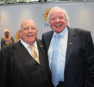 03-09-2014 SHOWBIZZ; DE GROOTSTE FAMILIE VAN NEDERLAND VIERT VOOR DE LAATSTE KEER EEN TROS FEEST. Vele TROS gezichten waren naar CARRE toegekomen om gezamenlijk nog een keer een feestje te vieren. Vele zagen het ook als het einde van de GROOTSTE FAM03-09-2014 SHOWBIZZ; DE GROOTSTE FAMILIE VAN NEDERLAND VIERT VOOR DE LAATSTE KEER EEN TROS FEEST. Vele TROS gezichten waren naar CARRE toegekomen om gezamenlijk nog een keer een feestje te vieren. Vele zagen het ook als het einde van de GROOTSTE FAMILIE van NL.
foto: Albert den IsegerILIE van NL.
foto: Albert den Iseger