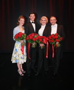 21-09-2014 SHOWBIZZ; PREMIERE VAN MUSICAL MOEDER IK WIL BIJ DE REVUE.
foto: Albert den Iseger