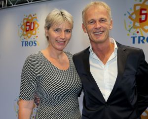 03-09-2014 SHOWBIZZ; DE GROOTSTE FAMILIE VAN NEDERLAND VIERT VOOR DE LAATSTE KEER EEN TROS FEEST. Vele TROS gezichten waren naar CARRE toegekomen om gezamenlijk nog een keer een feestje te vieren. Vele zagen het ook als het einde van de GROOTSTE FAMILIE van NL.
foto: Albert den Iseger