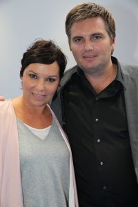 03-09-2014 SHOWBIZZ; DE GROOTSTE FAMILIE VAN NEDERLAND VIERT VOOR DE LAATSTE KEER EEN TROS FEEST. Vele TROS gezichten waren naar CARRE toegekomen om gezamenlijk nog een keer een feestje te vieren. Vele zagen het ook als het einde van de GROOTSTE FAMILIE van NL.
foto: Albert den Iseger