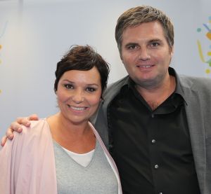 03-09-2014 SHOWBIZZ; DE GROOTSTE FAMILIE VAN NEDERLAND VIERT VOOR DE LAATSTE KEER EEN TROS FEEST. Vele TROS gezichten waren naar CARRE toegekomen om gezamenlijk nog een keer een feestje te vieren. Vele zagen het ook als het einde van de GROOTSTE FAMILIE van NL.
foto: Albert den Iseger