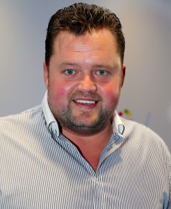 03-09-2014 SHOWBIZZ; DE GROOTSTE FAMILIE VAN NEDERLAND VIERT VOOR DE LAATSTE KEER EEN TROS FEEST. Vele TROS gezichten waren naar CARRE toegekomen om gezamenlijk nog een keer een feestje te vieren. Vele zagen het ook als het einde van de GROOTSTE FAMILIE van NL.
foto: Albert den Iseger