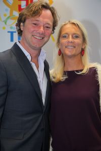 03-09-2014 SHOWBIZZ; DE GROOTSTE FAMILIE VAN NEDERLAND VIERT VOOR DE LAATSTE KEER EEN TROS FEEST. Vele TROS gezichten waren naar CARRE toegekomen om gezamenlijk nog een keer een feestje te vieren. Vele zagen het ook als het einde van de GROOTSTE FAMILIE van NL.
foto: Albert den Iseger