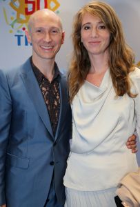 03-09-2014 SHOWBIZZ; DE GROOTSTE FAMILIE VAN NEDERLAND VIERT VOOR DE LAATSTE KEER EEN TROS FEEST. Vele TROS gezichten waren naar CARRE toegekomen om gezamenlijk nog een keer een feestje te vieren. Vele zagen het ook als het einde van de GROOTSTE FAMILIE van NL.
foto: Albert den Iseger