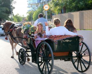 27-09-2014 SHOWBIZZ; ZONNIG HUWELIJK VOOR PATTY EN ANTOINE OP IBIZA. foto: Albert den Iseger